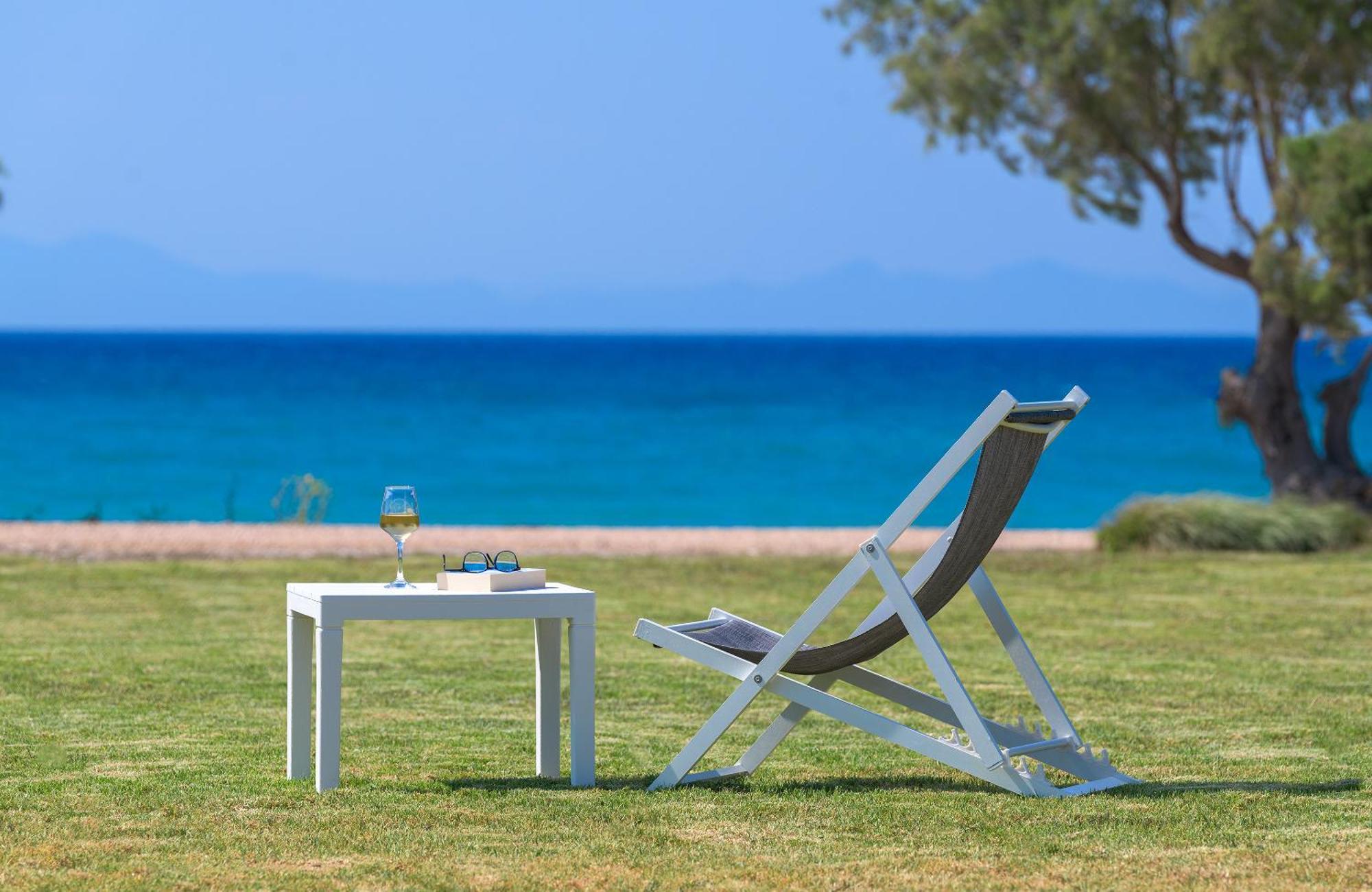 Renee Front Executive Luxury Villa Soroni