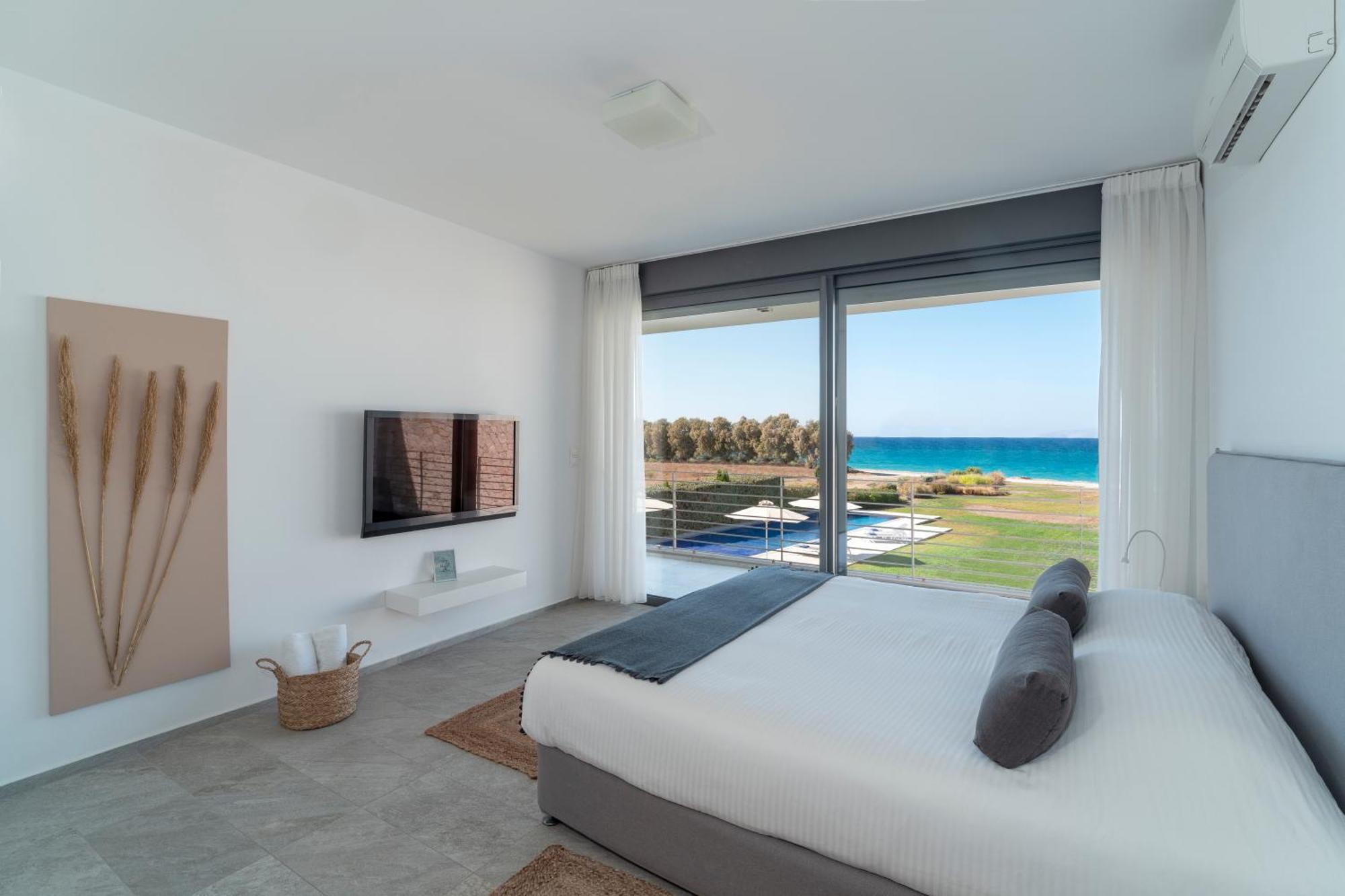 Renee Front Executive Luxury Villa