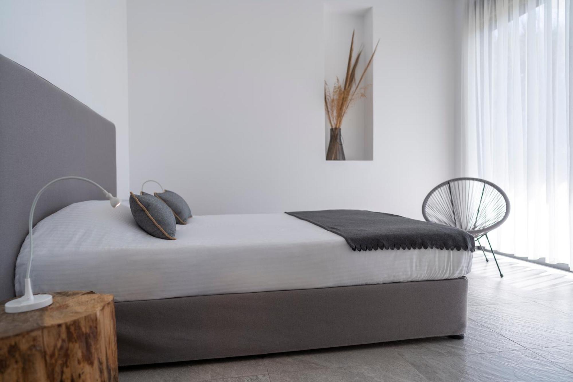 Villa Renee Front Executive Luxury Soroni