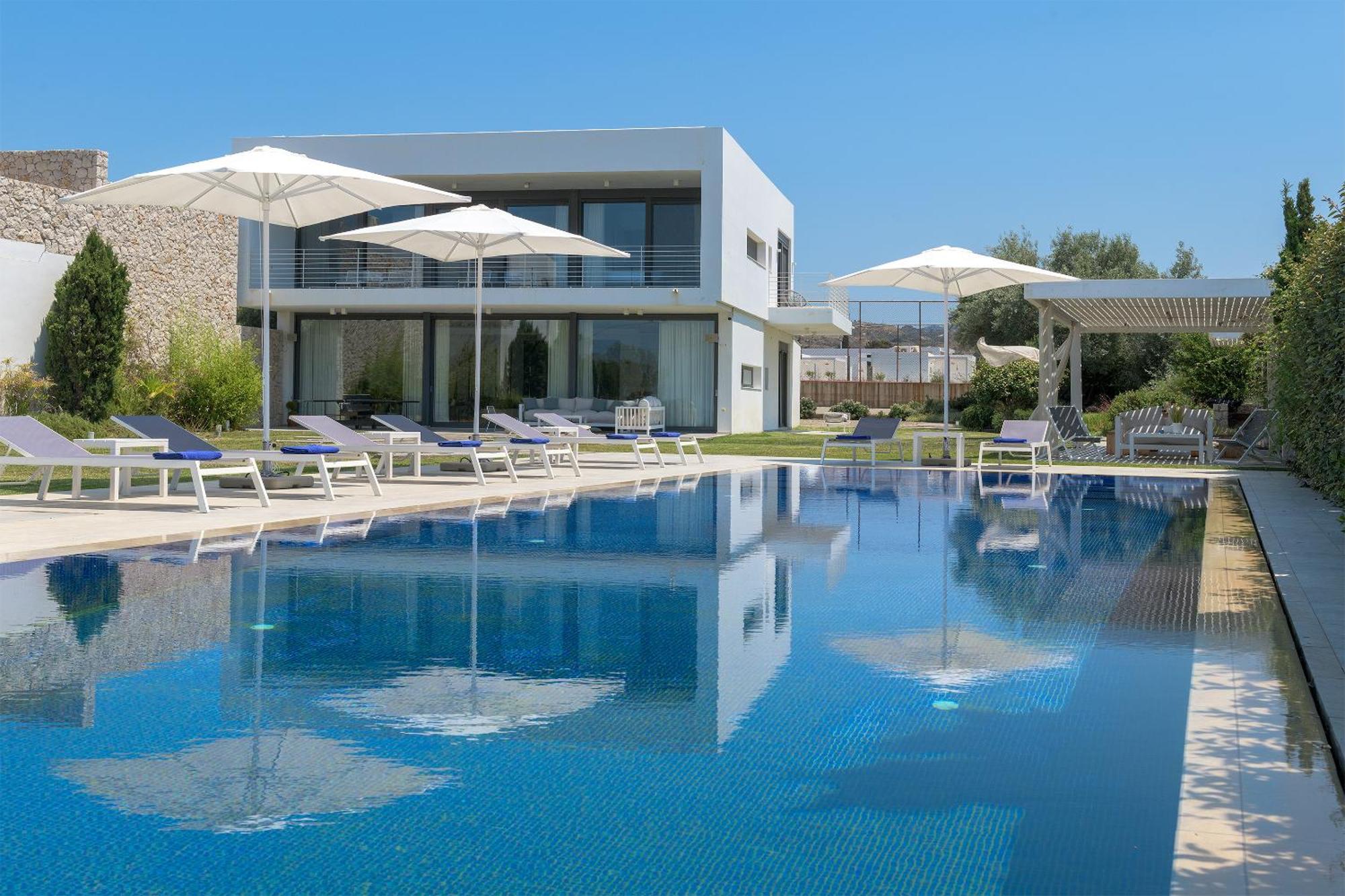 Villa Renee Front Executive Luxury Soroni
