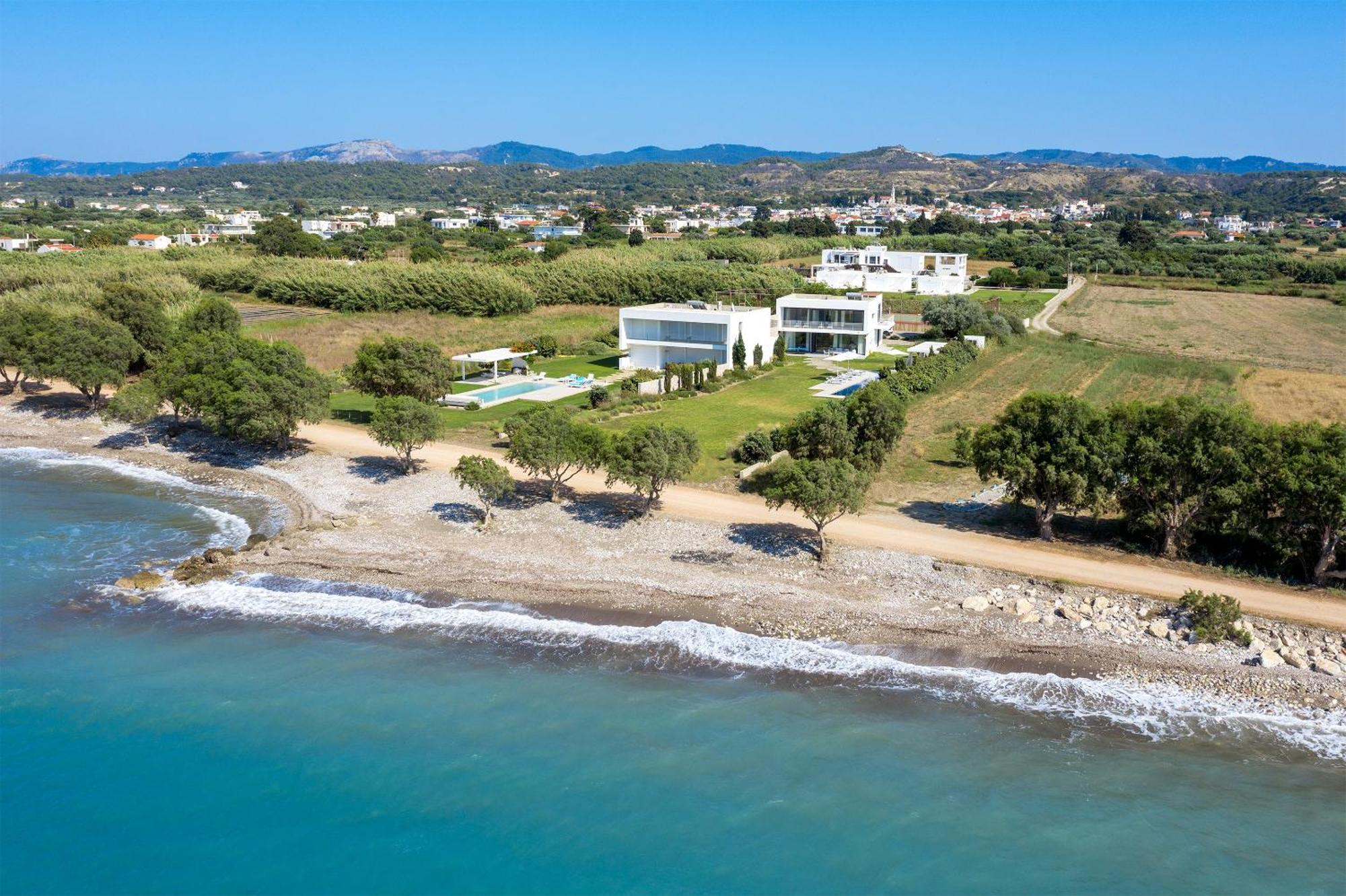 Renee Front Executive Luxury Villa *
