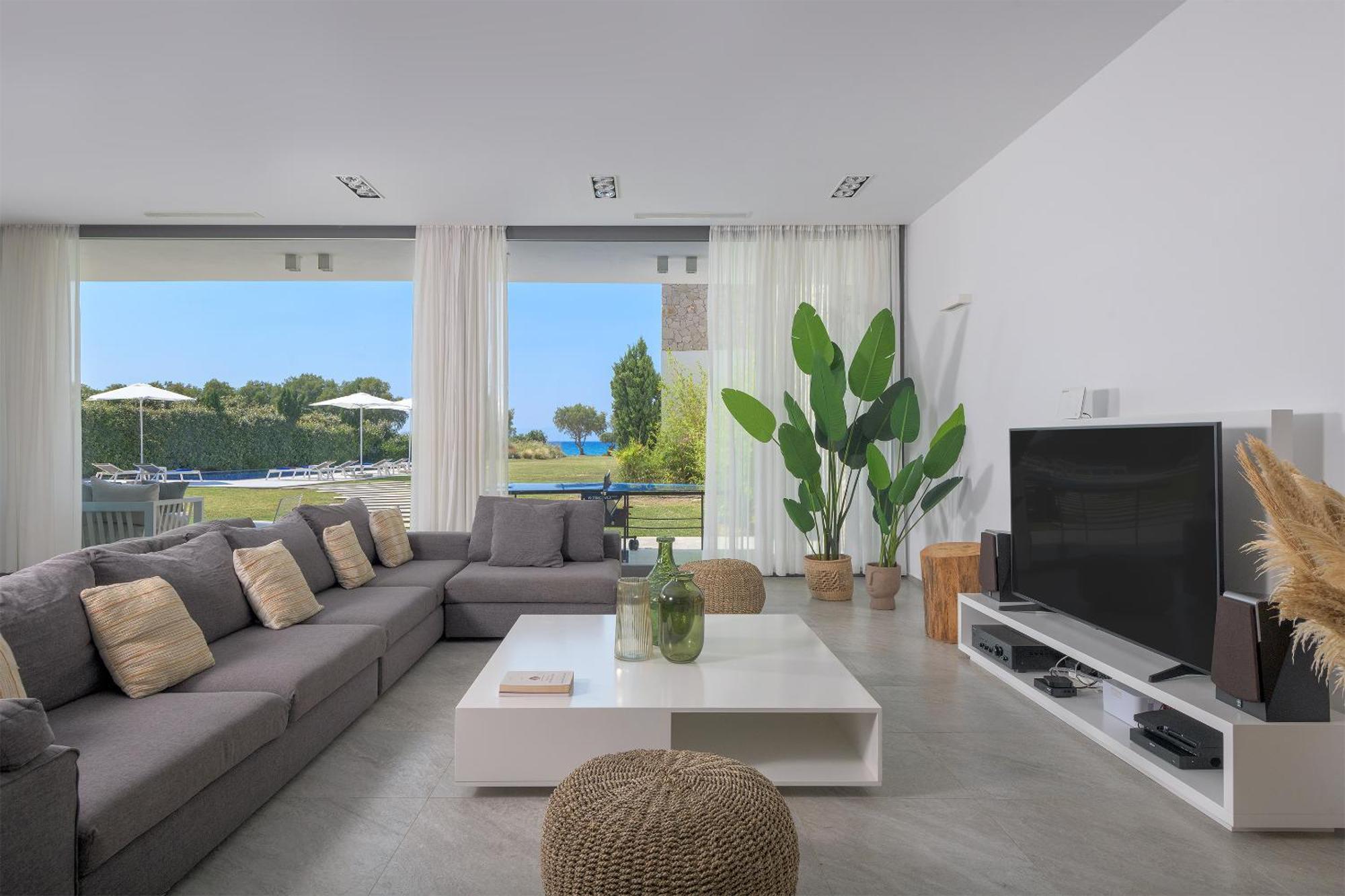 Villa Renee Front Executive Luxury